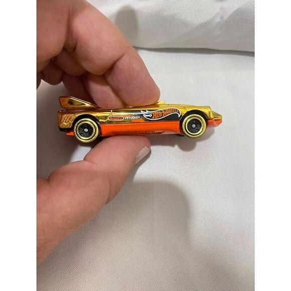 Hot Wheels 2014 Golden Super Chromes Speed Slayer Diecast Toy CFH05 - Picture 7 of 12